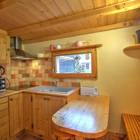 Cosy Proche Du Centre De Avec Parking - Fr-1-524-131 Morzine